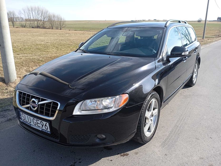 Volvo V70 rok 2011