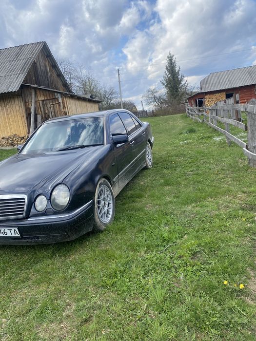 Продам мерсидес Е 280