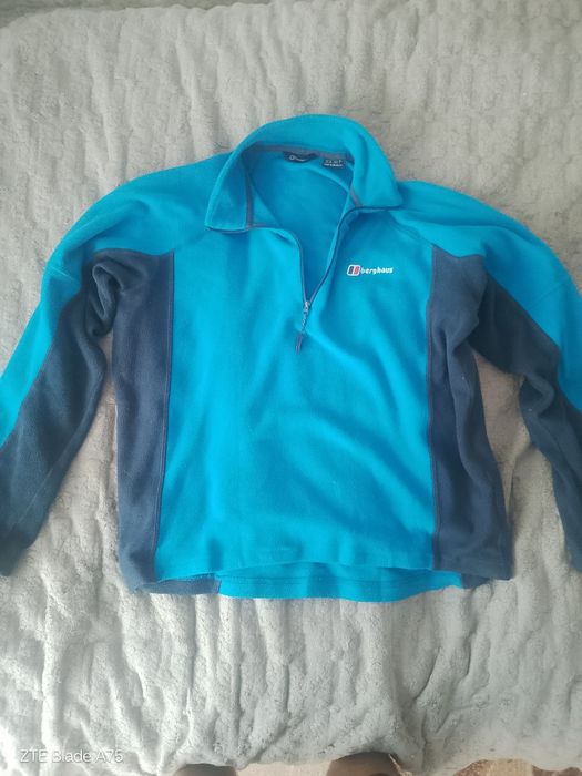 Кофта Berghaus .