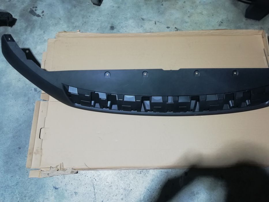 Avental/spoiler volvo xc40 2022