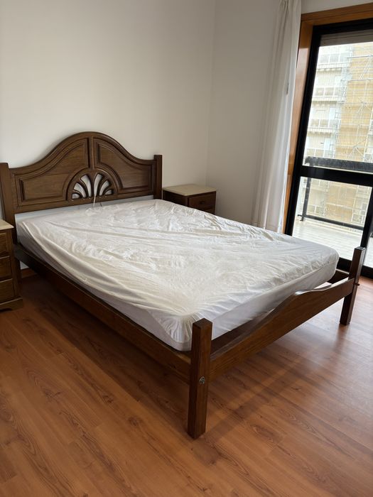 Cama Casal 140cm