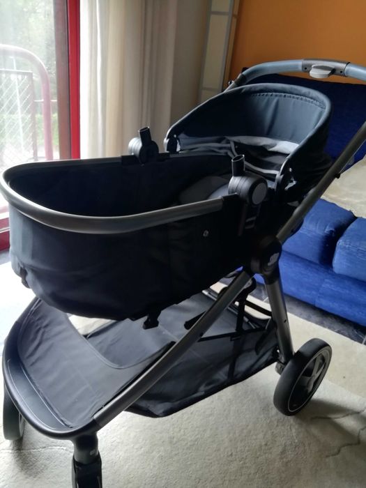 Carrinho bebé confort (como novo)