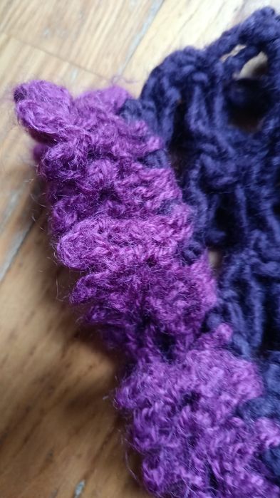 Ręcznie robiona ażurowa chusta z wełny handmade wool Boho chic