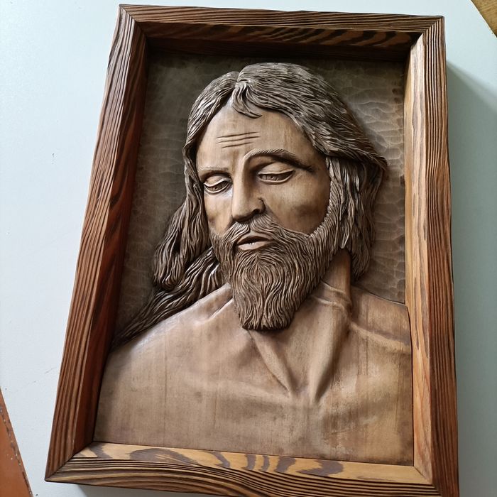 Ручна різьба по дереву