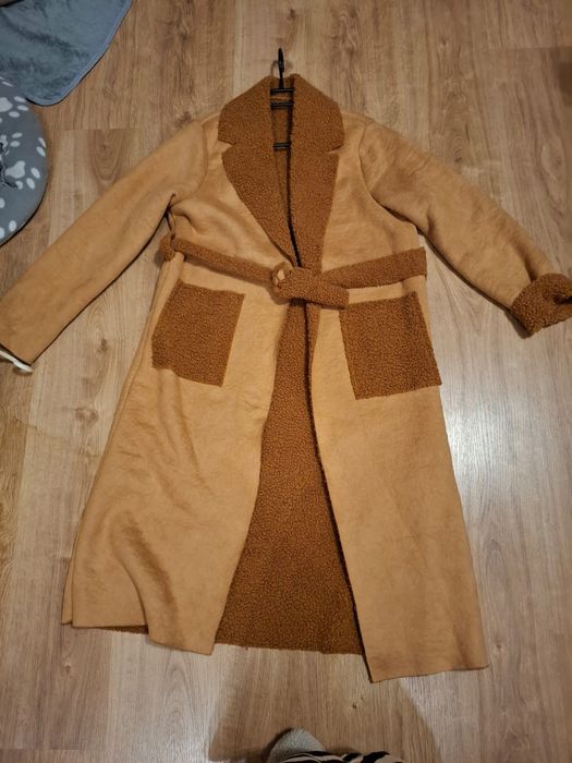 Piękny kożuszek rozmiar M/XL made in italy