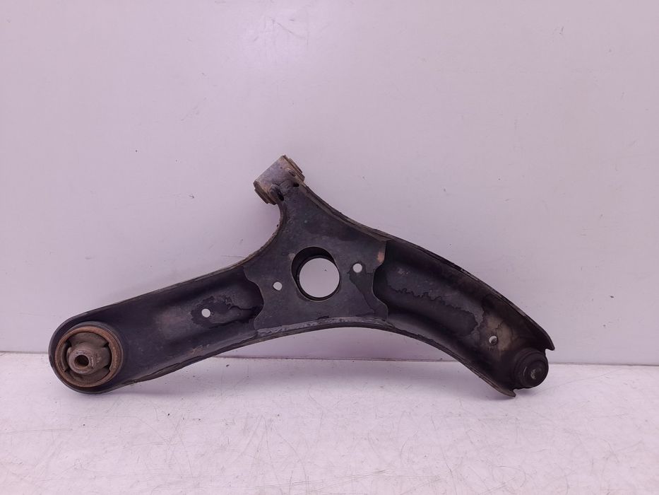 Braço de suspensão frente esquerdo HYUNDAI i20 (PB, PBT)