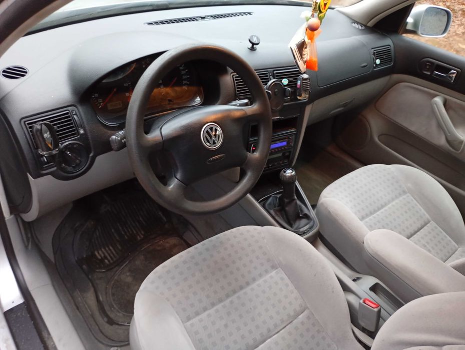 Sprzedam Golf 4 2.0 benzyna