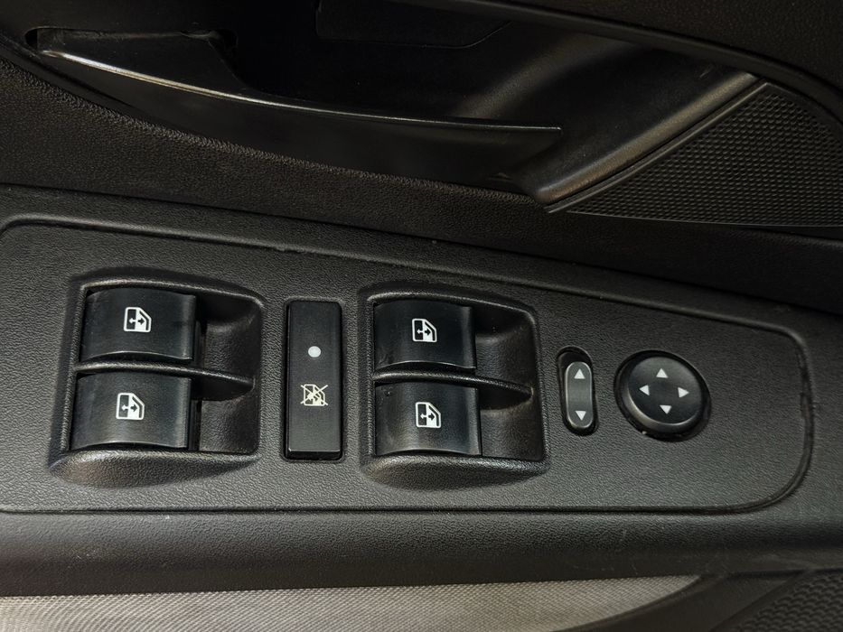 Fiat Linea 2013 рік 1.4 газ/бензин