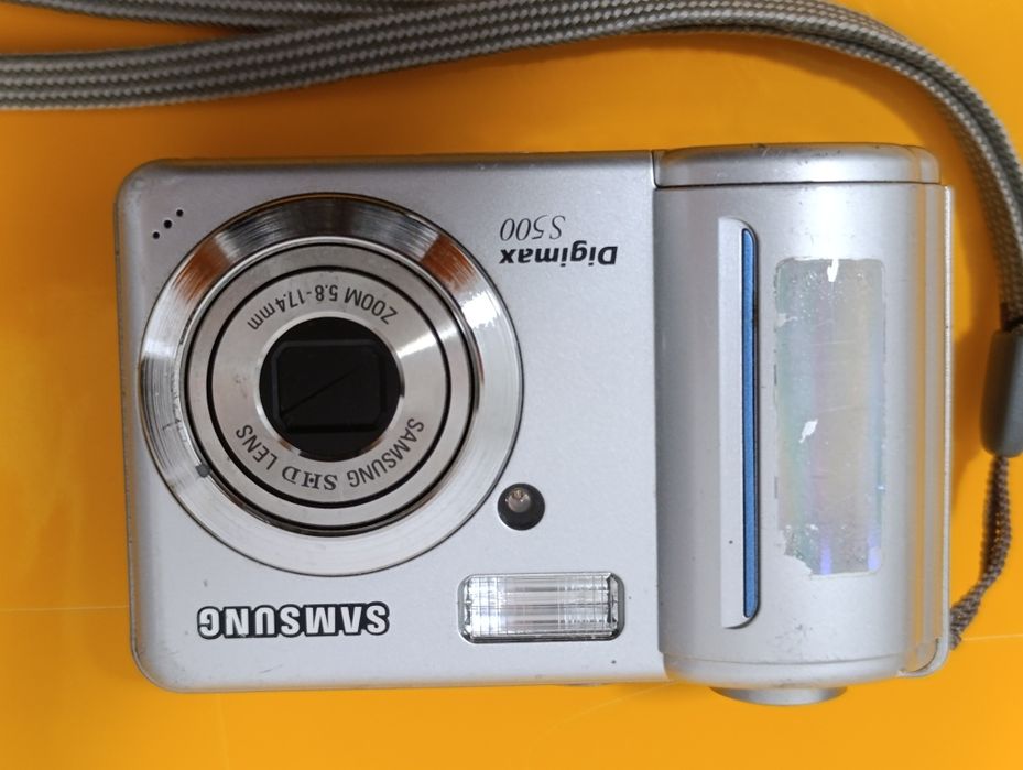 Aparat cyfrowy kompaktowy Samsung Digimax S500, na  baterie AA, vintage retro stary, ccd, 99,5% OK