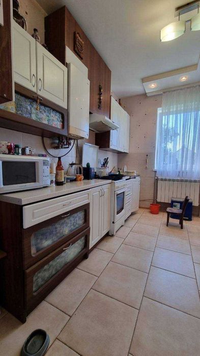 Продається стильний жилий будинок з меблями та технікою