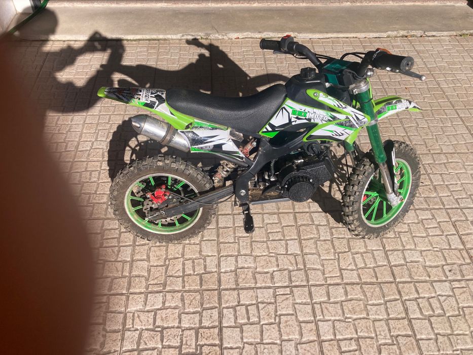 Mota criança 49cc com motor nova e garantia