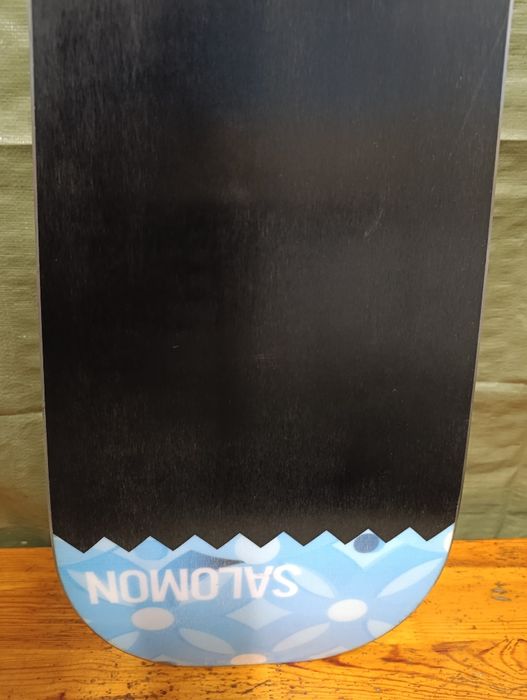 Nr 61 Deska snowboardowa Salomon Liberty 135 cm