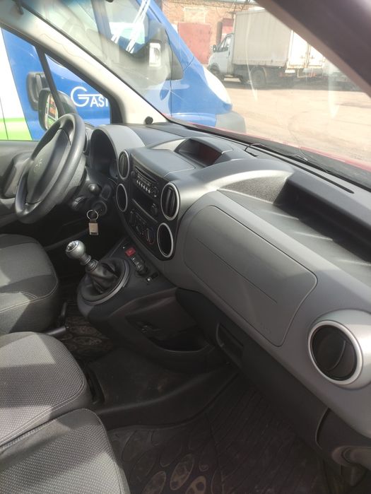 Peugeot Partner 1.6 2016року