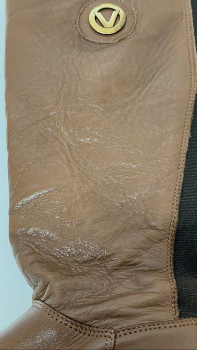 Bota castanha cano alto