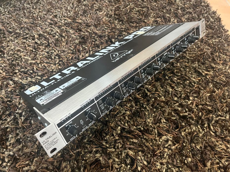 Behringer ultralink pro splitter/mixer