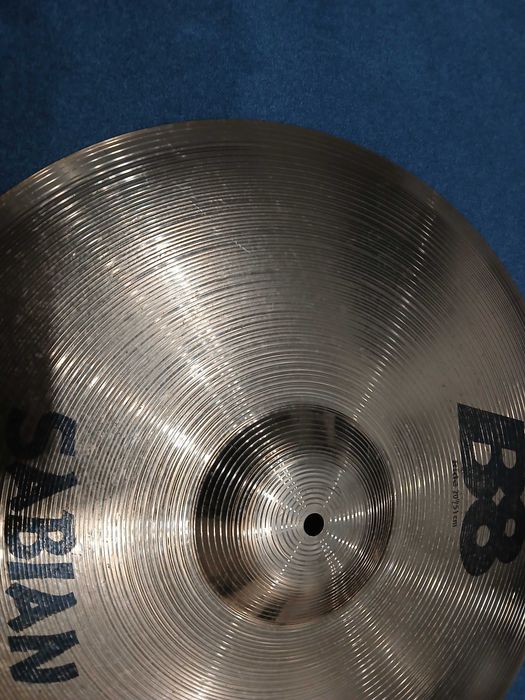 Talerz perkusyjny Sabian B8 Ride 20"