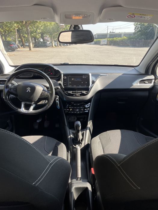 Peugeot  208 1.2 Pure Tech Allure 110cv de 2017