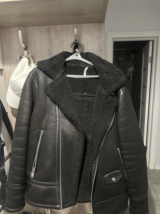 Продам стильную дубленку ZARA