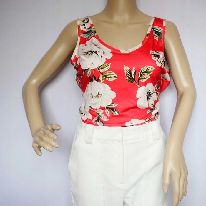 Body Czerwone Kwiaty NLY One M 38 Bluzka Kwiatki