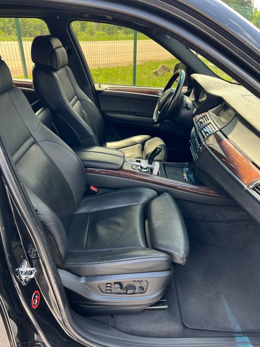 Продам BMW X5 e70