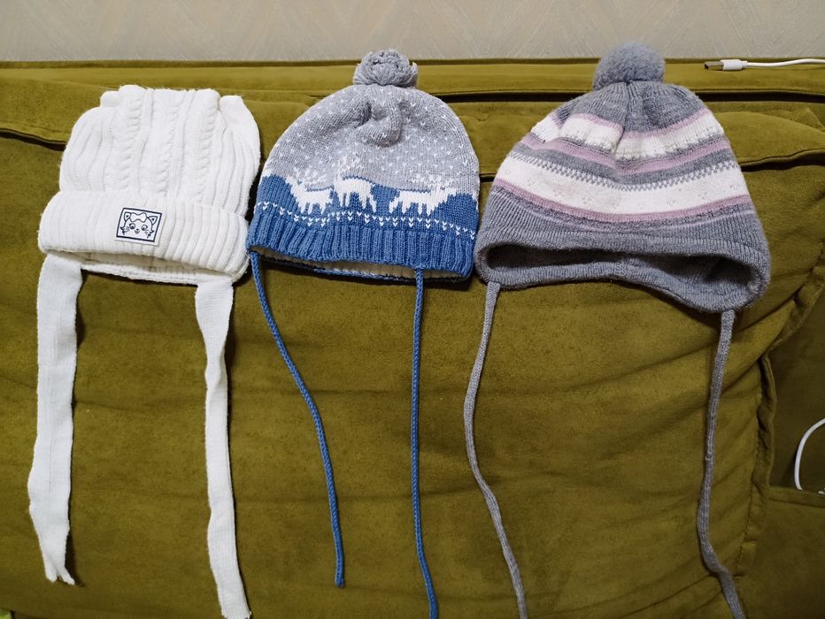 Шапки дитячі 36-38, 43-45