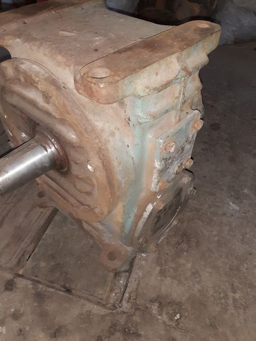 Редуктор понижающий червячный ч-125..