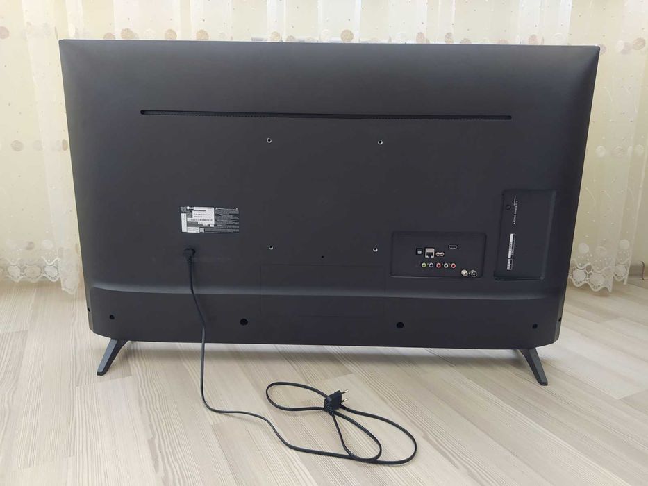 Телевизор LG 43UJ630V смарт ТВ (Читать описание)