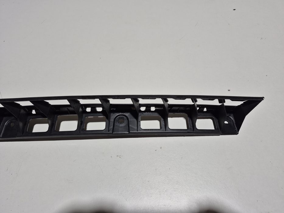 Ślizg zderzaka prawy tył Skoda Octavia III ORI 5E9.807.863