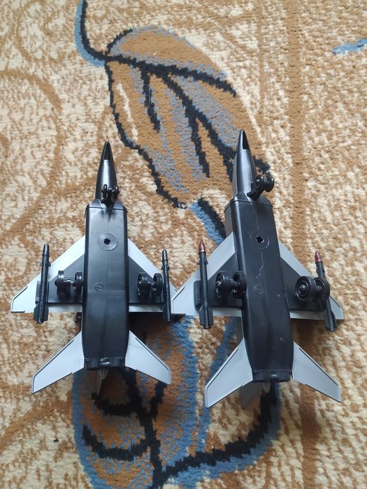 Літак винищувач 2