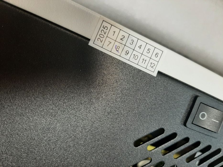 Гібридний інвертор 12v 1.8kW Номінальна потужність 1.8Кв чистий синус