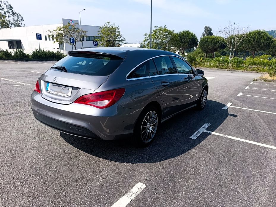 Mercedes-Benz CLA 180 d Shooting Brake