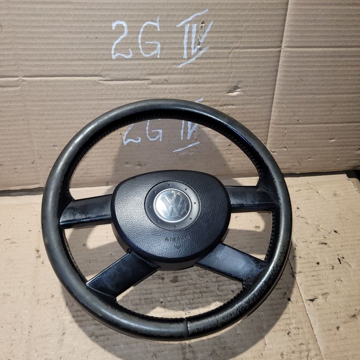 Kierownica skórzana czteroramienna z poduszką vw Touran I 2004r