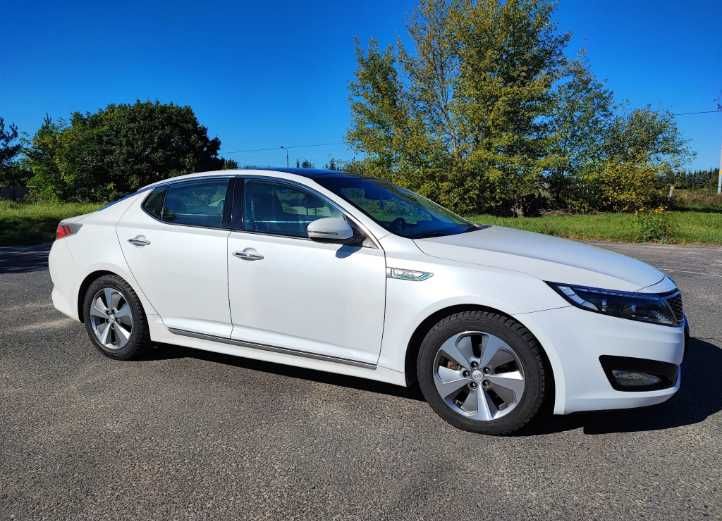 Kia Optima Hybrid, 2016 року, двигун 2.0 Hybrid