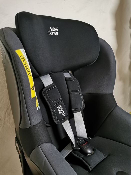Fotelik samochodowy Britax Romer DUALFIX M i-SIZE 61-105cm  Obrotowy