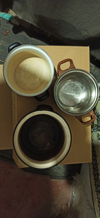 Кастрюли алюминиевые, эмаллированые