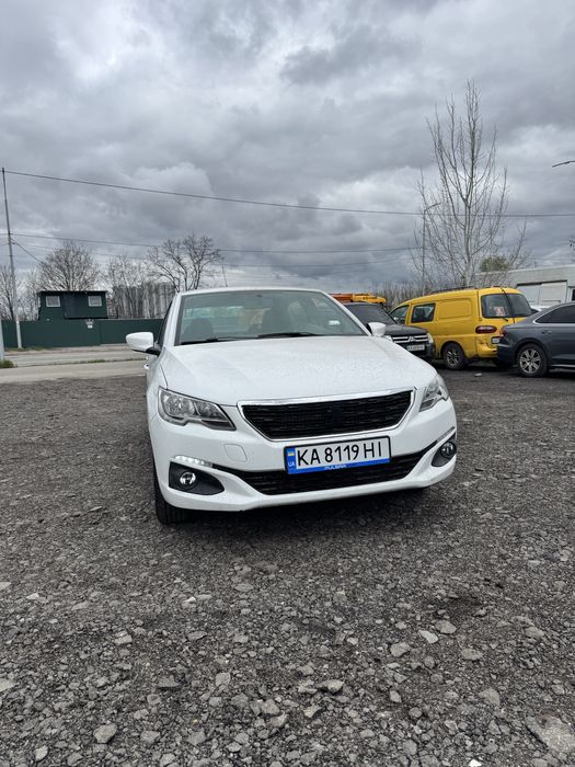 Peugeot 301 1.6 автомат