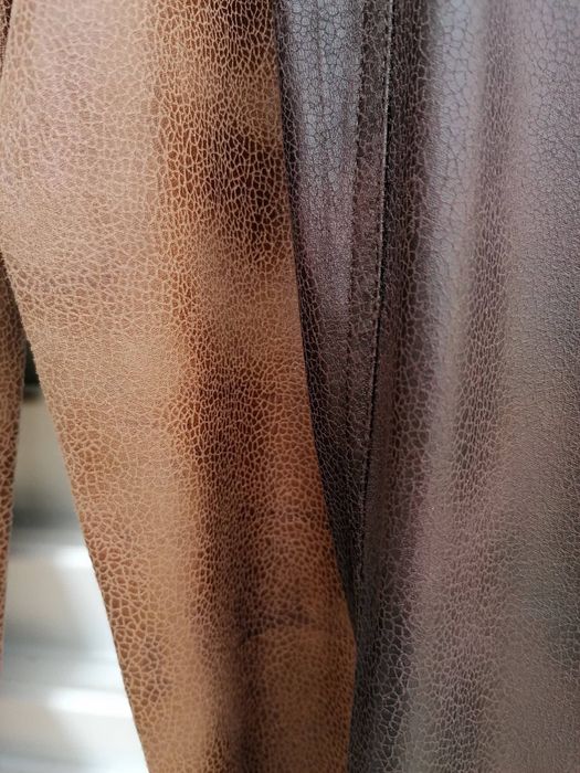 Calças / Leggings de Pele Castanho