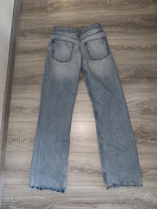 Світло-блакитні джинси від Zara
