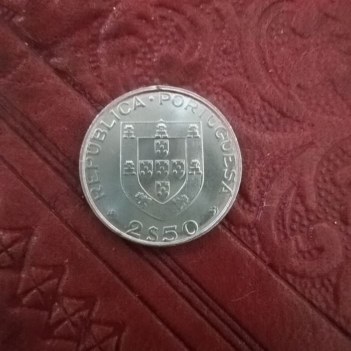 Moedas escudo Mundial hóquei 82