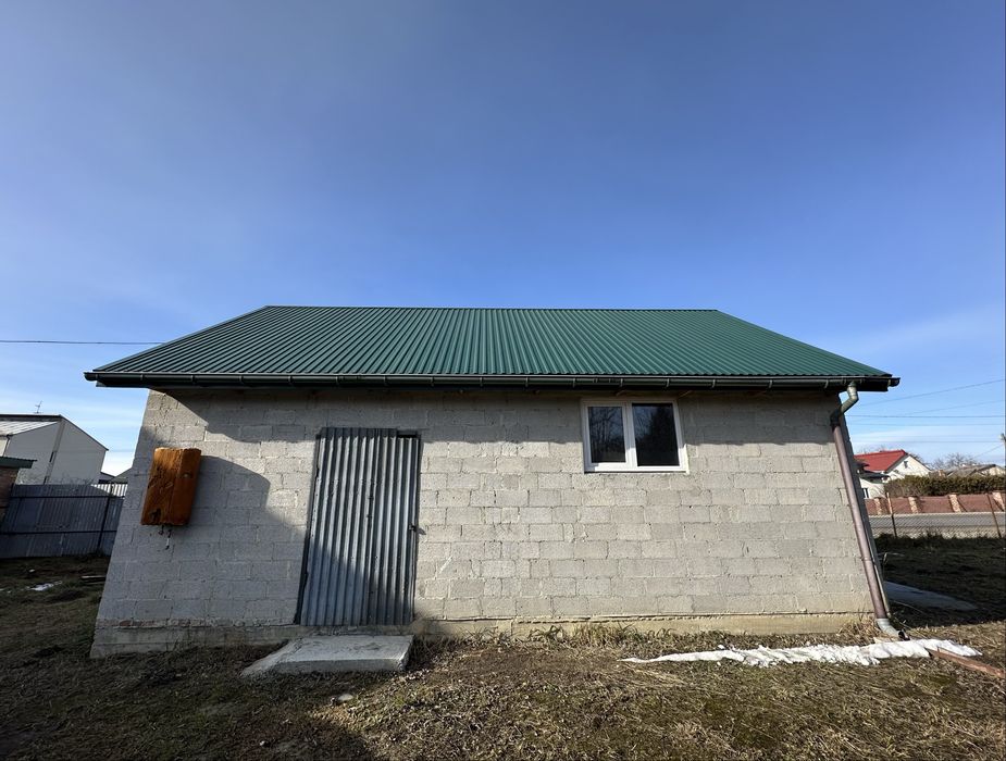 Продаж окремостоячого будинку в Оброшине
