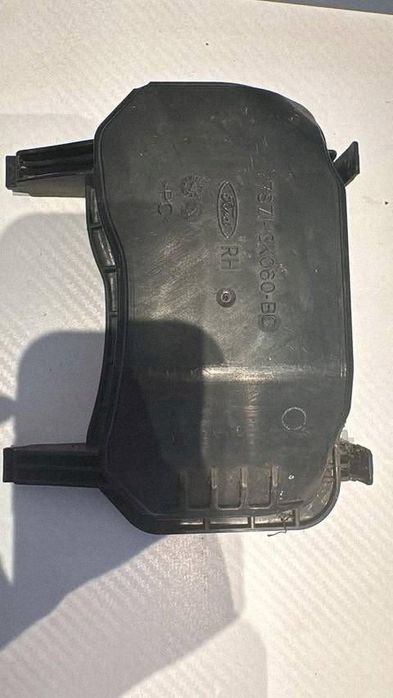 zaślepka/ dekielek przedniej prawej lampy ford mondeo mk4