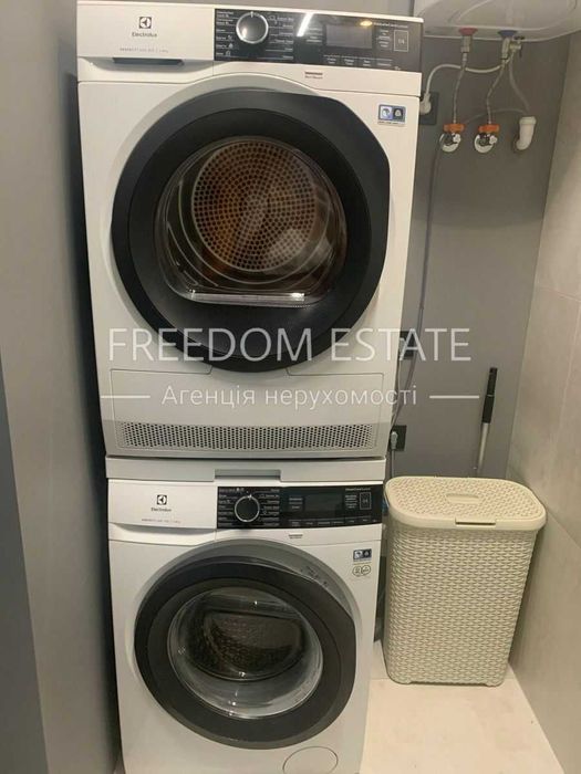 350 тыс.$ Продажа /Квартира с дорогим ремонтом в центре / Банный 1