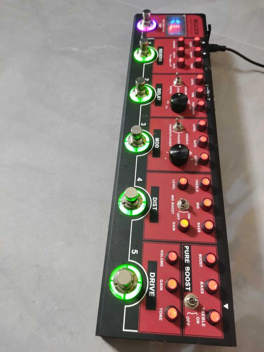 Mooer Red Truck Pedaleira com distorções analogicas