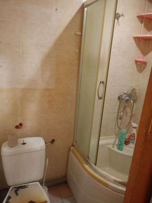 Продам двокімнатну гостинку в місті Слобожанське