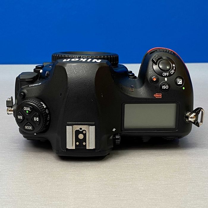 Nikon D850 (Corpo) - 45.7MP