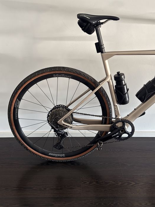 Bicicleta BH gravelx r 3.5 carbono L/54