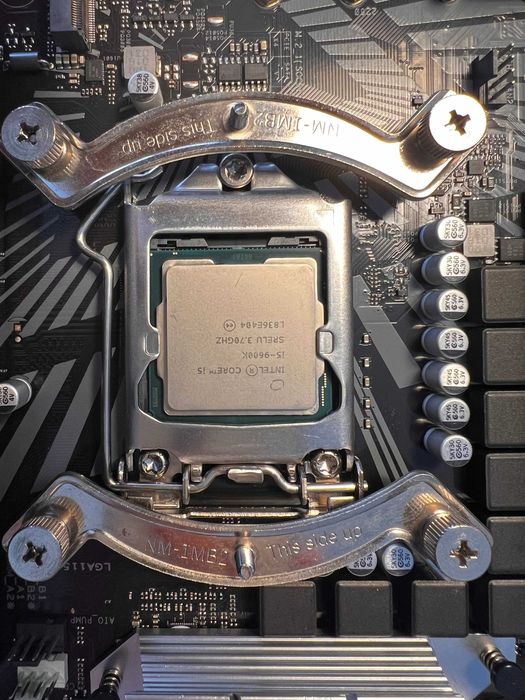 Intel Core i5-9600K Processor 3.7 GHz498488941416304640