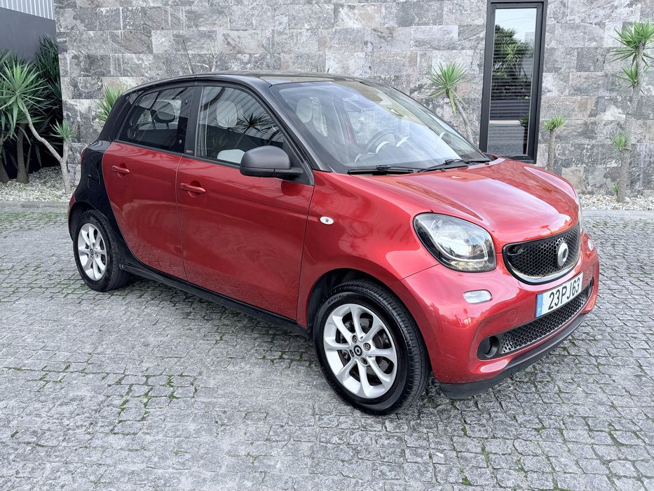 Smart ForFour Passion 900 Turbo Ano 2015 ( Tecto Panoramico GPS )
