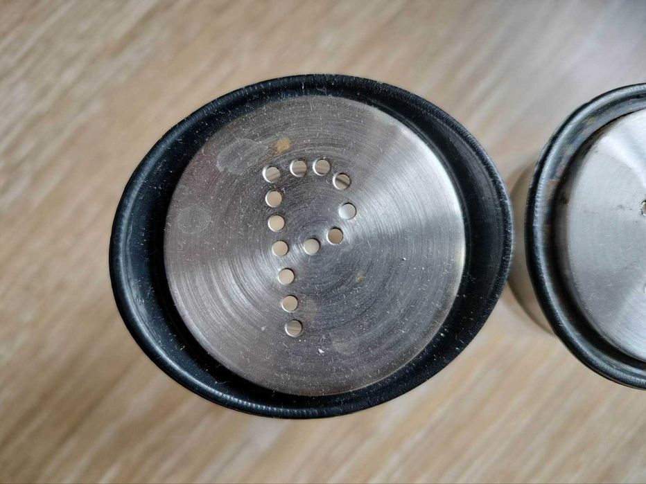 Salt and Pepper Shaker Set444129100820664323