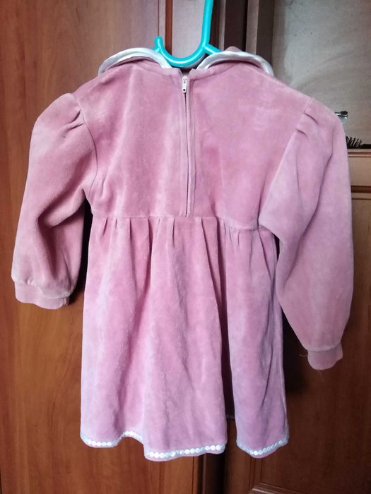 Sukienka z długim rękawem